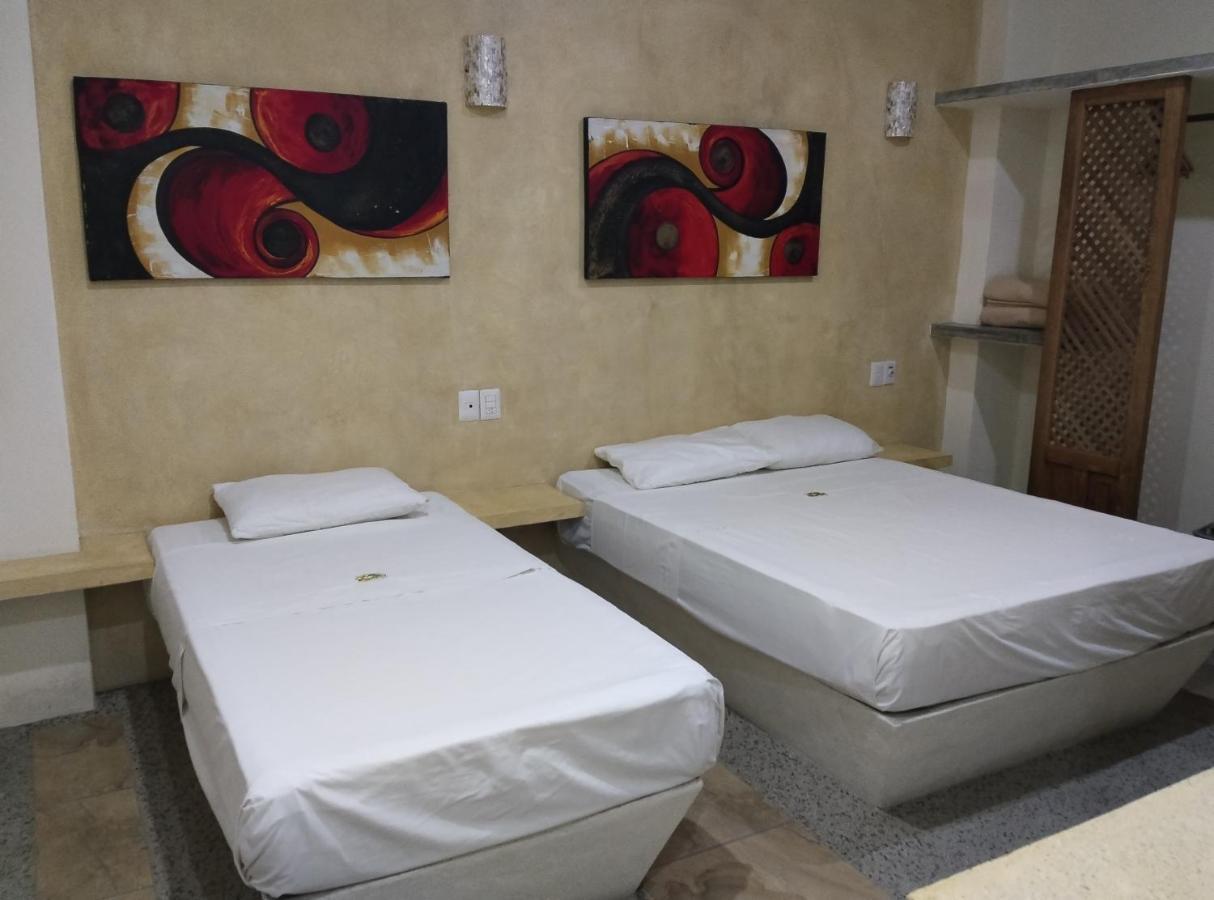 Hotel Puerta Del Sol 巴拉德纳维达 外观 照片